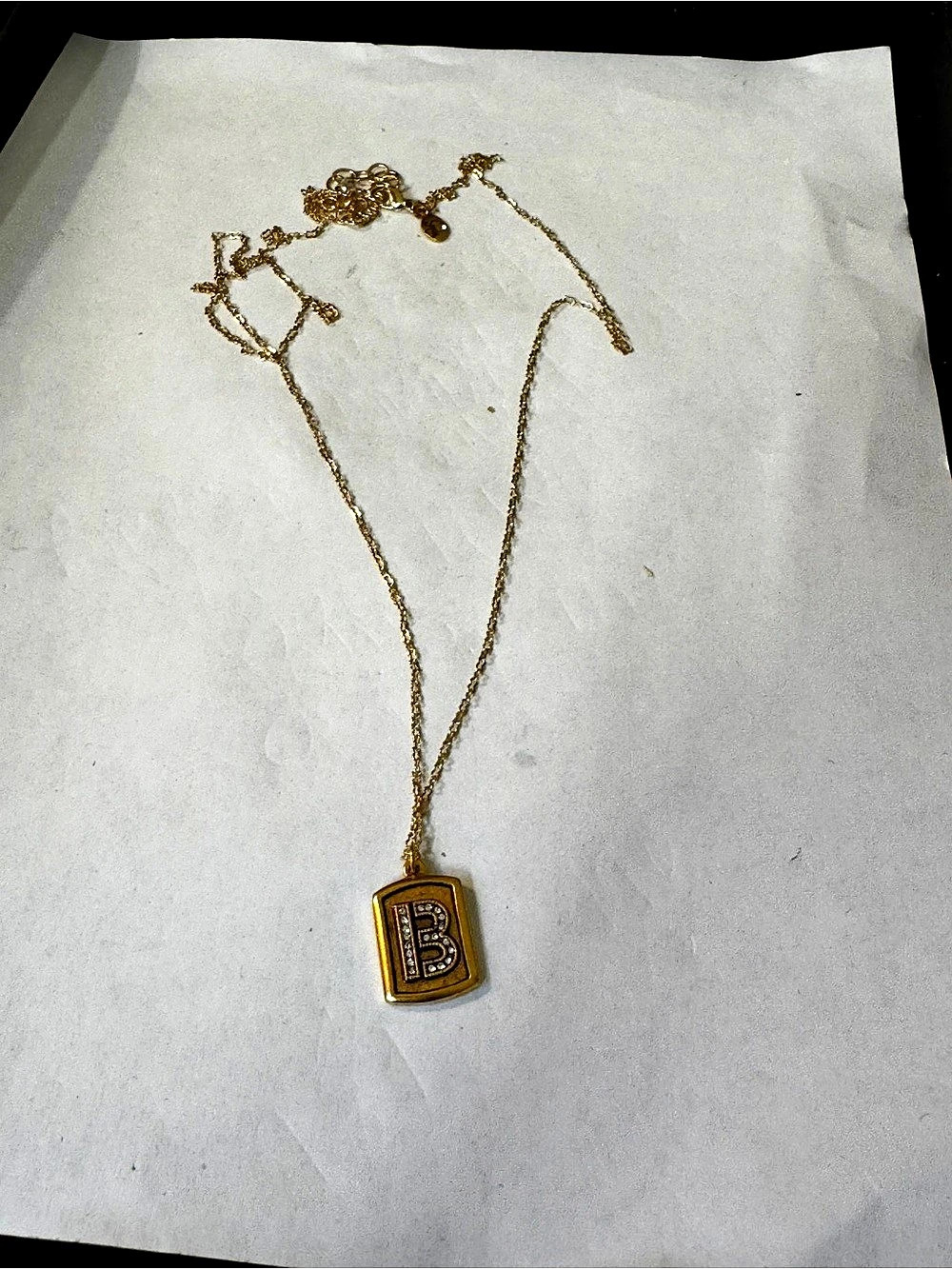 Gold-Tone B Pendant Necklace 304 - Picture 4 of 4